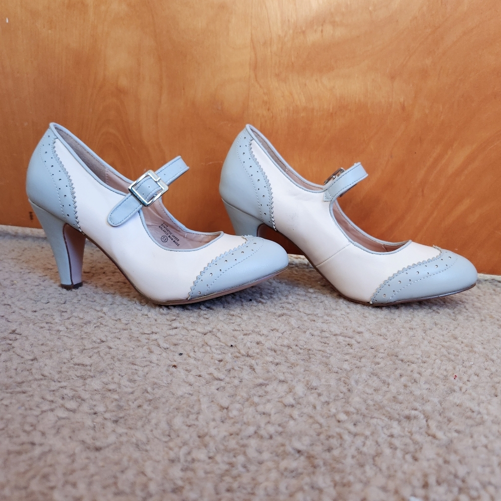 Elegant Mary Jane Vintage Heels/Pumps
